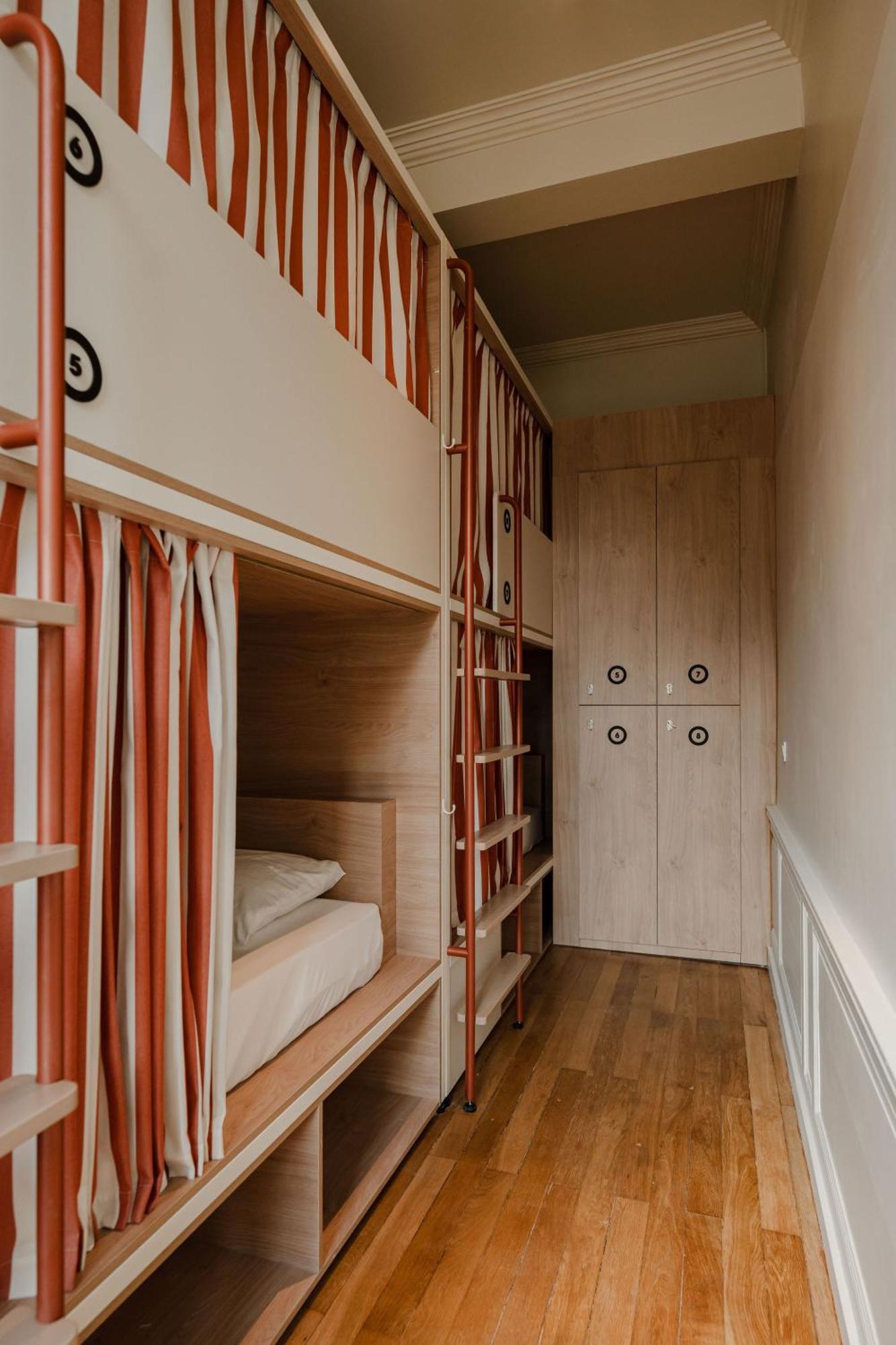 Central Hostel La Rochelle Centre Экстерьер фото