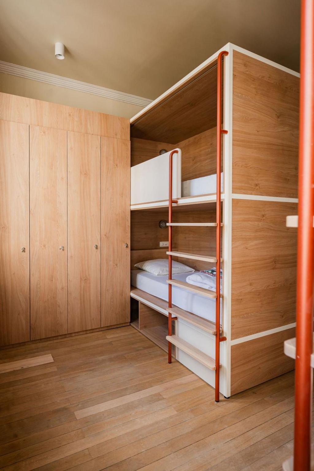 Central Hostel La Rochelle Centre Экстерьер фото