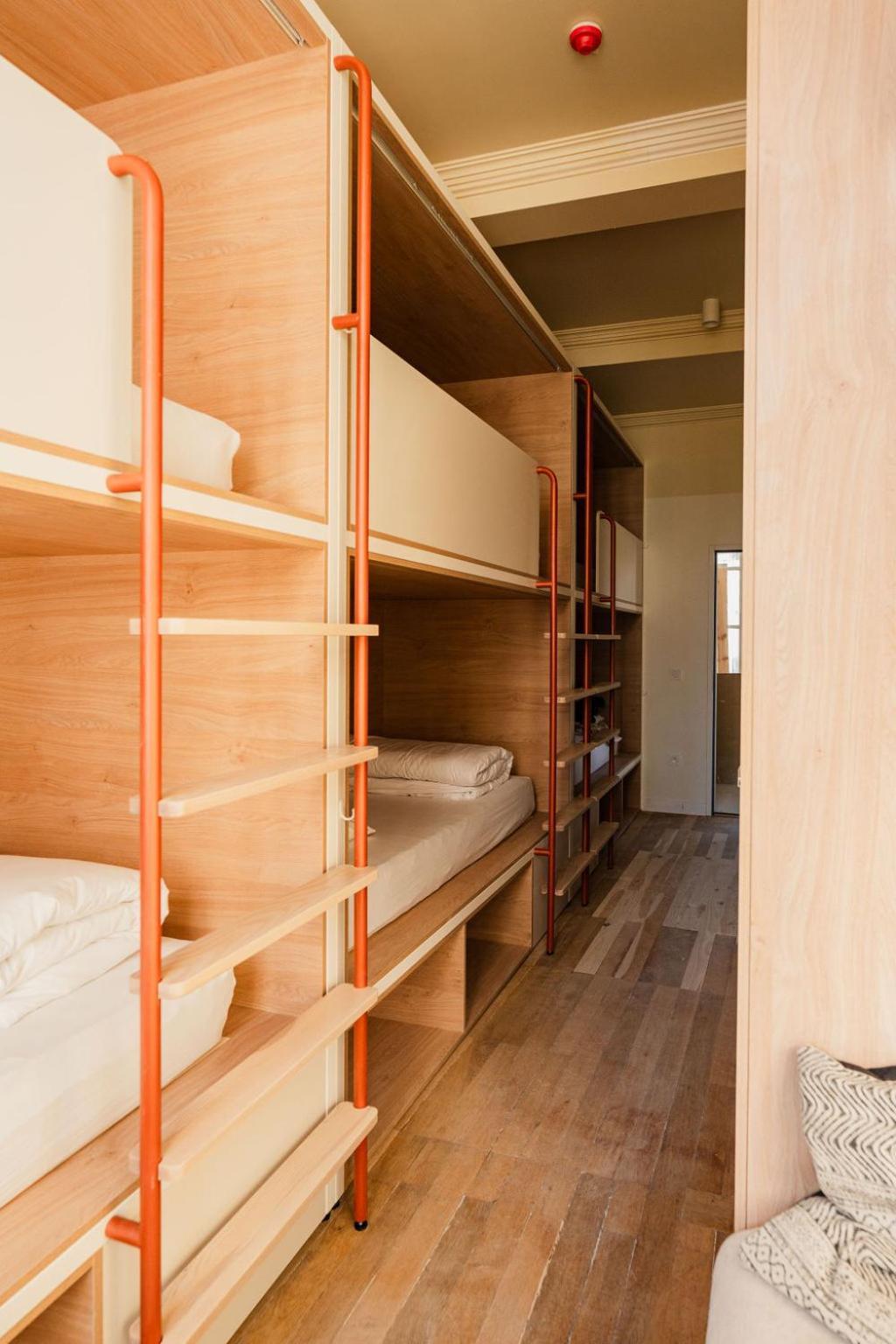 Central Hostel La Rochelle Centre Экстерьер фото